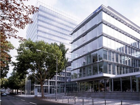 43 600x762 Allianz 1