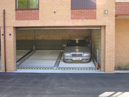 751 583x777 Mosely Court 001